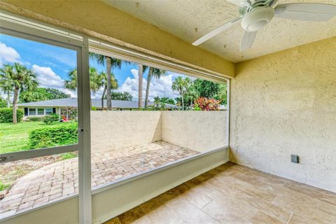 Copropriété à vendre à Sarasota, Floride: 2 chambres, 103.86 m2 № 1364640 - photo 6