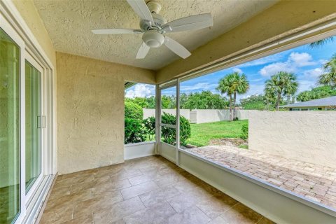 Copropriété à vendre à Sarasota, Floride: 2 chambres, 103.86 m2 № 1364640 - photo 7