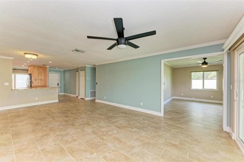 Copropriété à vendre à Sarasota, Floride: 2 chambres, 103.86 m2 № 1364640 - photo 24