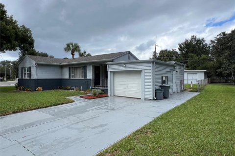 Casa en venta en Sanford, Florida, 2 dormitorios, 107.4 m2 № 1400477 - foto 1