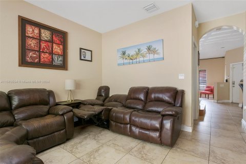 Adosado en venta en Margate, Florida, 2 dormitorios, 133.41 m2 № 1099256 - foto 11