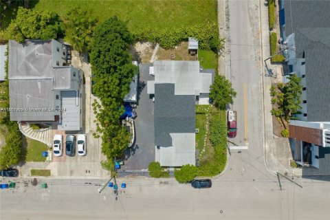 Immobilier commercial à vendre à Miami, Floride: 211.35 m2 № 1099289 - photo 10