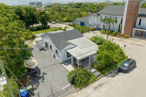 Immobilier commercial à vendre à Miami, Floride: 211.35 m2 № 1099289 - photo 4