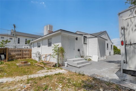 Купить коммерческую недвижимость в Майами, Флорида 211.35м2, № 1099289 - фото 11