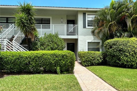 Copropriété à vendre à Boynton Beach, Floride: 2 chambres, 128.48 m2 № 1099254 - photo 4