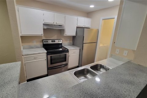 Condo in Orlando, Florida, 2 bedrooms  № 1406416 - photo 14