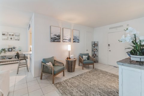 Condominio en venta en Miami Beach, Florida, 1 dormitorio, 116.87 m2 № 1227786 - foto 26