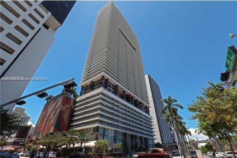 Condominio en venta en Miami, Florida, 2 dormitorios, 126.07 m2 № 1404244 - foto 1