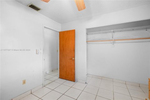 Casa en venta en Miami, Florida, 3 dormitorios, 143.26 m2 № 1404337 - foto 8