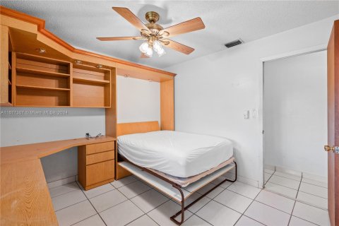 Casa en venta en Miami, Florida, 3 dormitorios, 143.26 m2 № 1404337 - foto 7