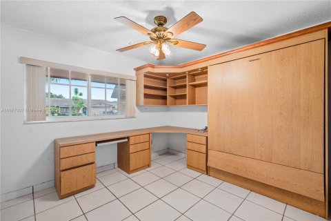 Casa en venta en Miami, Florida, 3 dormitorios, 143.26 m2 № 1404337 - foto 6