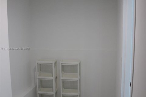 Copropriété à vendre à Miami, Floride: 3 chambres, 193.24 m2 № 1233642 - photo 21