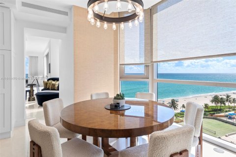 Condominio en venta en Sunny Isles Beach, Florida, 4 dormitorios, 428.19 m2 № 1233670 - foto 29