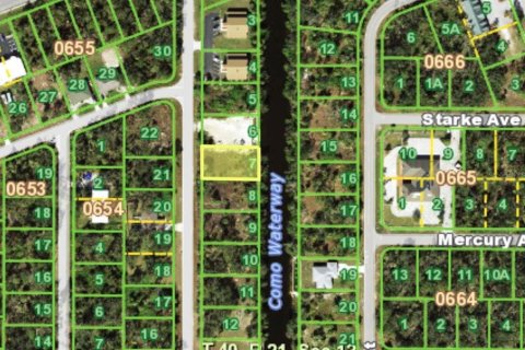 Terreno en venta en Port Charlotte, Florida № 1081913 - foto 1