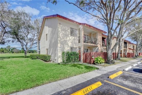 Copropriété à vendre à North Lauderdale, Floride: 3 chambres, 93.83 m2 № 1306296 - photo 1