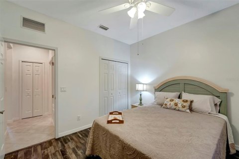 Villa ou maison à vendre à North Port, Floride: 2 chambres, 136.29 m2 № 1251258 - photo 24