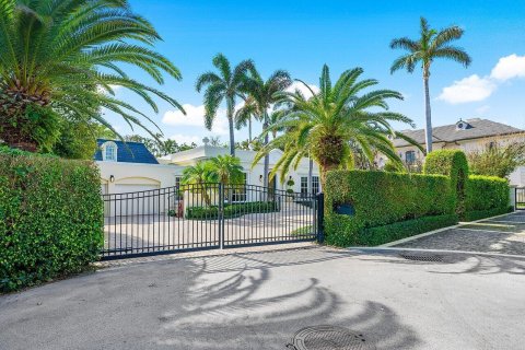 Villa ou maison à vendre à Palm Beach, Floride: 5 chambres, 452.9 m2 № 945528 - photo 18