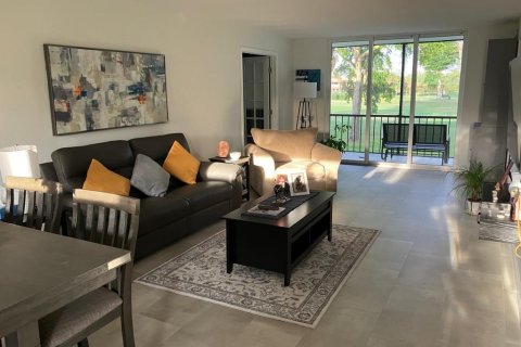 Condominio en venta en Pembroke Pines, Florida, 2 dormitorios, 97.55 m2 № 786300 - foto 16