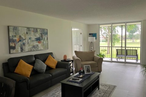 Copropriété à vendre à Pembroke Pines, Floride: 2 chambres, 97.55 m2 № 786300 - photo 18