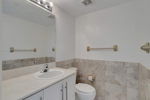 Copropriété à vendre à Miami Beach, Floride: 1 chambre, 79.62 m2 № 1208289 - photo 17