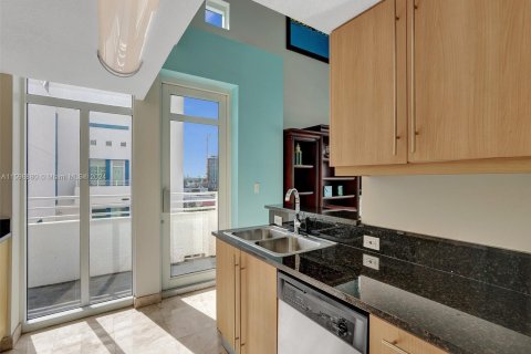 Copropriété à vendre à Miami Beach, Floride: 1 chambre, 79.62 m2 № 1208289 - photo 10