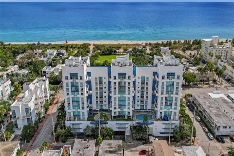 Copropriété à vendre à Miami Beach, Floride: 1 chambre, 79.62 m2 № 1208289 - photo 2