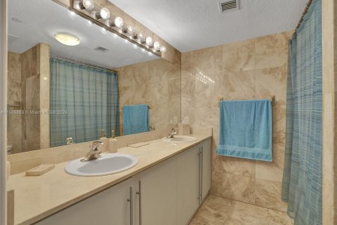 Copropriété à vendre à Miami Beach, Floride: 1 chambre, 79.62 m2 № 1208289 - photo 27