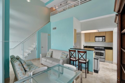 Condominio en venta en Miami Beach, Florida, 1 dormitorio, 79.62 m2 № 1208289 - foto 6