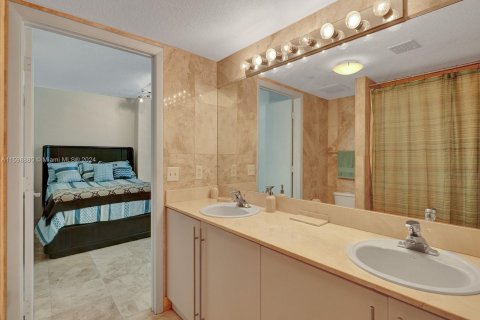 Copropriété à vendre à Miami Beach, Floride: 1 chambre, 79.62 m2 № 1208289 - photo 28