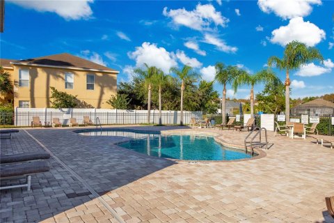 Villa ou maison à vendre à Orlando, Floride: 4 chambres, 252.14 m2 № 915628 - photo 10