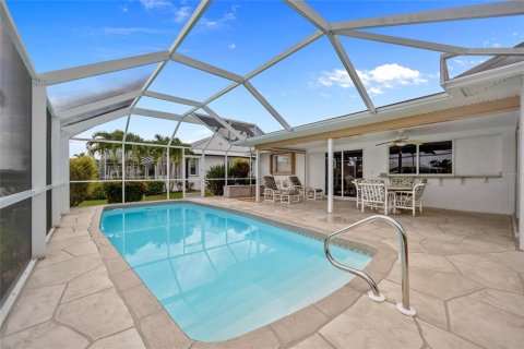 Villa ou maison à vendre à Punta Gorda, Floride: 2 chambres, 129.6 m2 № 1299238 - photo 8