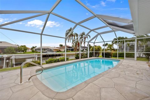 Villa ou maison à vendre à Punta Gorda, Floride: 2 chambres, 129.6 m2 № 1299238 - photo 3