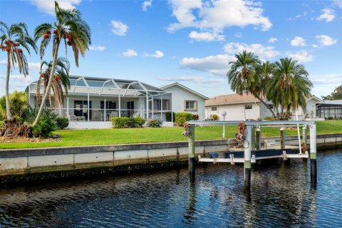 Villa ou maison à vendre à Punta Gorda, Floride: 2 chambres, 129.6 m2 № 1299238 - photo 15