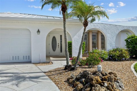 Villa ou maison à vendre à Punta Gorda, Floride: 2 chambres, 129.6 m2 № 1299238 - photo 18