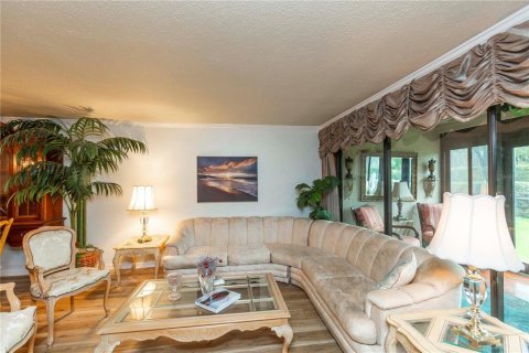 Condo in Port Richey, Florida, 2 bedrooms  № 1312092 - photo 7