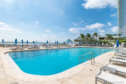 Condo in Sunny Isles Beach, Florida, 1 bedroom  № 1154856 - photo 7