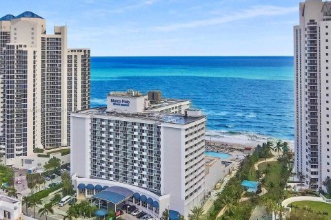 Condo in Sunny Isles Beach, Florida, 1 bedroom  № 1154856 - photo 27