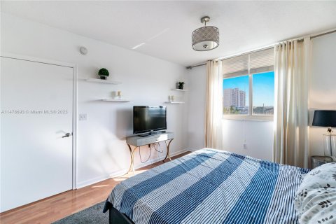 Купить кондоминиум в Авентура, Флорида 2 спальни, 98.94м2, № 815107 - фото 19