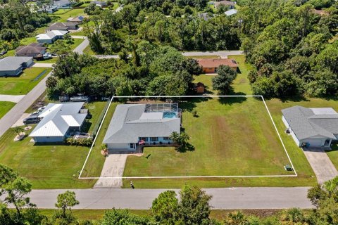 Villa ou maison à vendre à Punta Gorda, Floride: 3 chambres, 171.4 m2 № 1364323 - photo 1