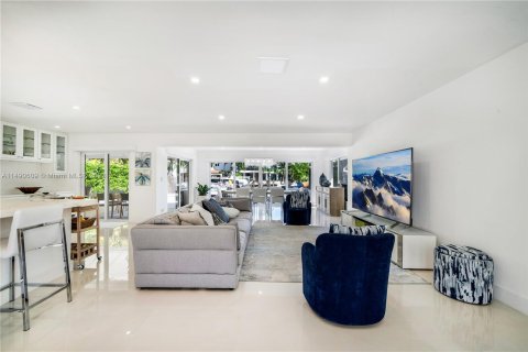 Villa ou maison à vendre à Fort Lauderdale, Floride: 3 chambres, 199.65 m2 № 856887 - photo 10