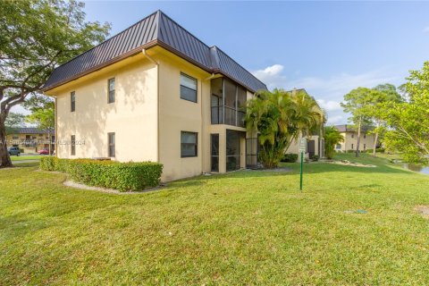 Condominio en venta en Pembroke Pines, Florida, 2 dormitorios, 73.39 m2 № 1229609 - foto 18