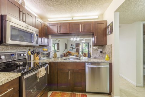 Condominio en venta en Pembroke Pines, Florida, 2 dormitorios, 73.39 m2 № 1229609 - foto 5
