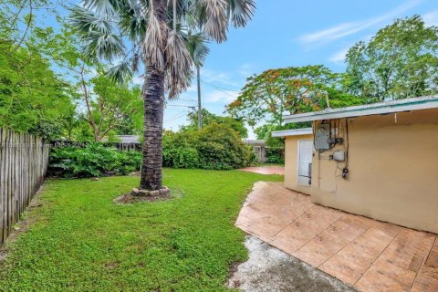 Casa en venta en Margate, Florida, 4 dormitorios, 163.23 m2 № 1155185 - foto 29