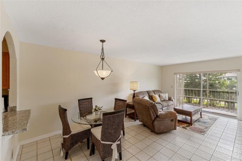 Condo in Hollywood, Florida, 2 bedrooms  № 1250079 - photo 9