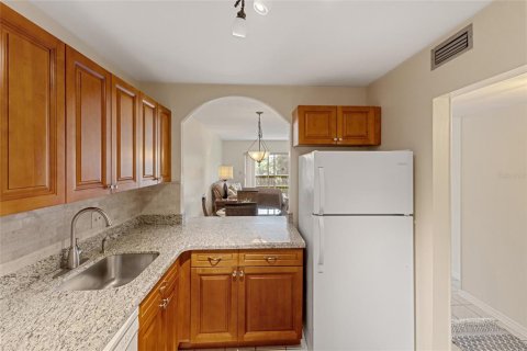 Condo in Hollywood, Florida, 2 bedrooms  № 1250079 - photo 7