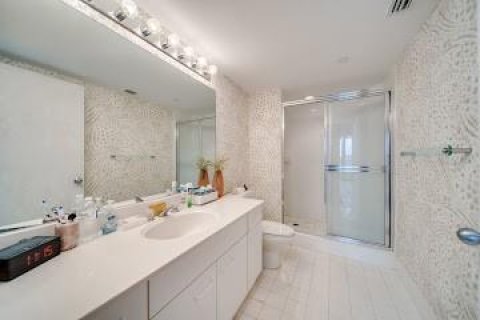 Condo in Aventura, Florida, 3 bedrooms  № 947911 - photo 15