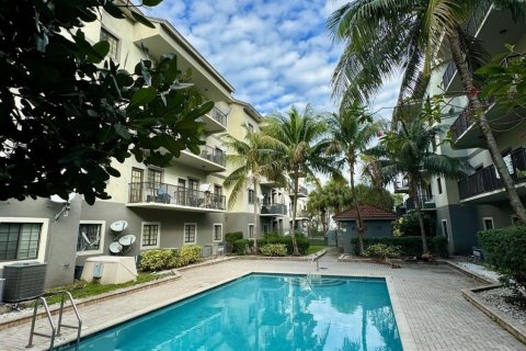 Copropriété à vendre à Coral Springs, Floride: 3 chambres, 114.64 m2 № 947912 - photo 6