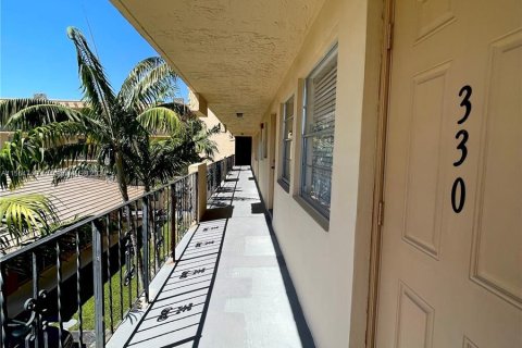 Copropriété à vendre à Hollywood, Floride: 1 chambre, 47.38 m2 № 1100944 - photo 17