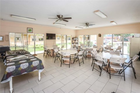 Copropriété à vendre à Hollywood, Floride: 1 chambre, 47.38 m2 № 1100944 - photo 21