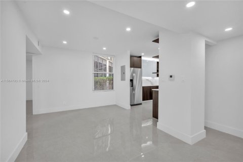 Condo in Aventura, Florida, 3 bedrooms  № 1100945 - photo 10